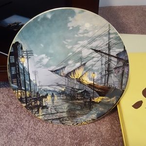 Ceramic "Sailing with the tide" Plate